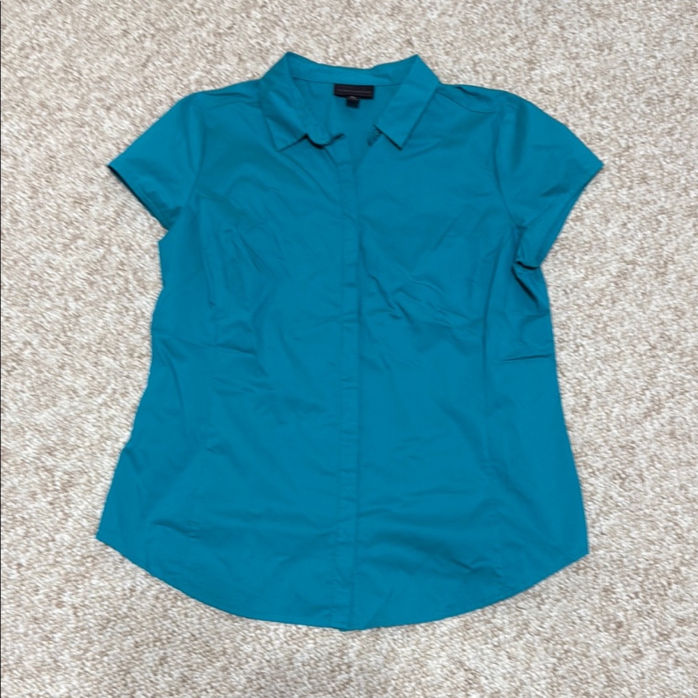 Worthington Teal Fitted Button Down Short Sleeve Shirt